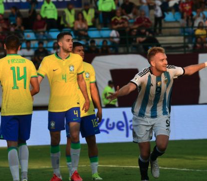 Atual bicampeão Olímpico, Brasil perde para Argentina e não vai a Paris  2024 no futebol masculino